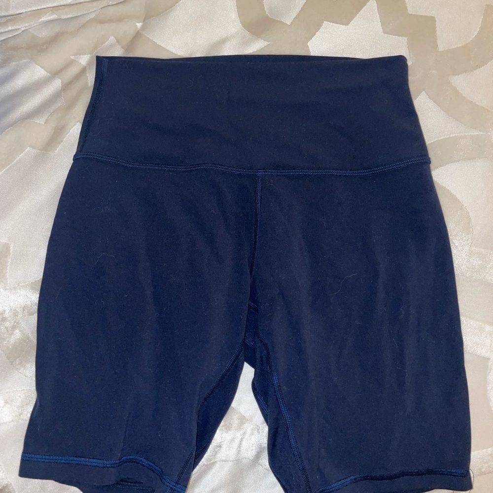 Navy Blue Lululemon align bikers size 6!